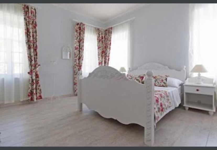 The White Hotel Alaçatı Buitenkant foto