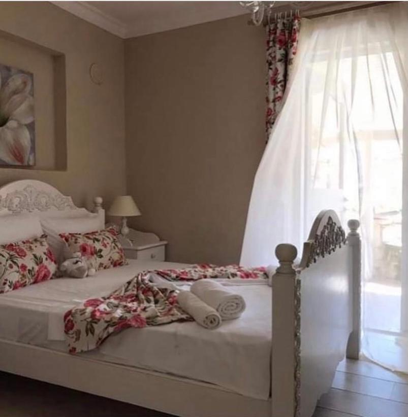 The White Hotel Alaçatı Buitenkant foto